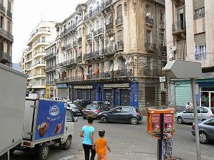 rue de Mostaganem le magasin etablissement Billiard 